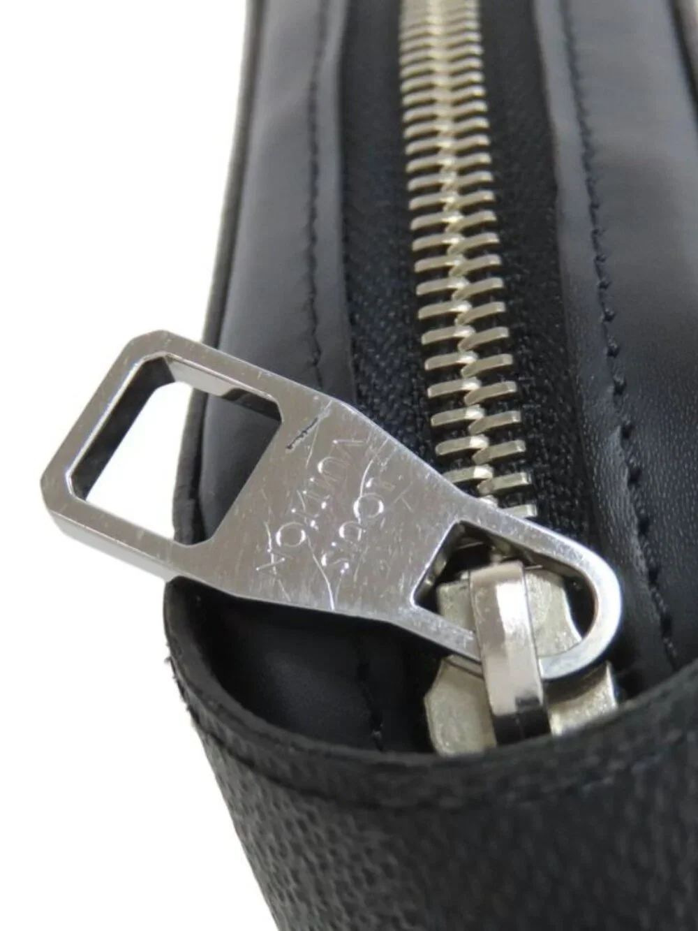 Louis Vuitton Zippy XL Damier Canvas Wallet